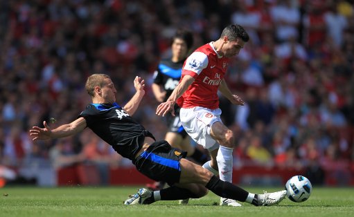 使球队以压 使球队以压